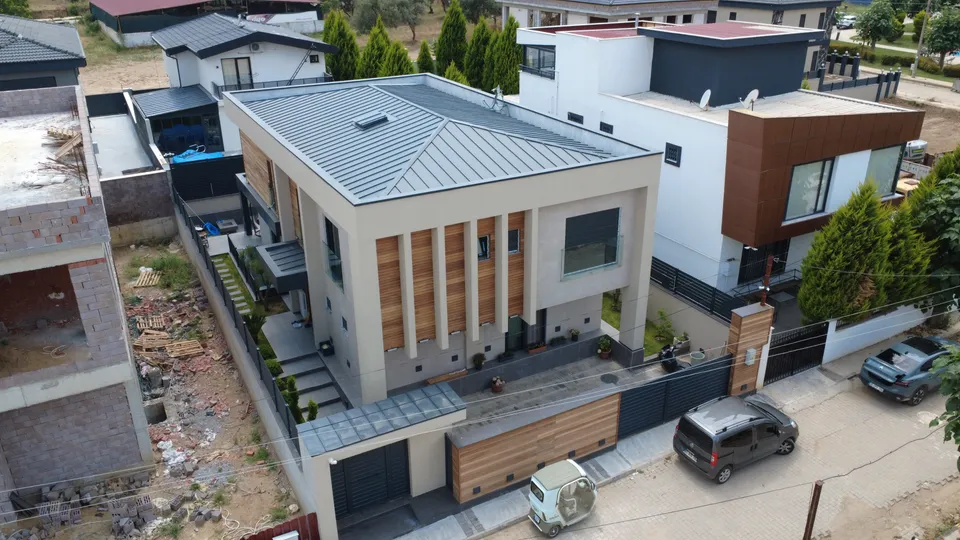 Alaşehir Alüminyum Kenet Çatı Uygulaması – 3