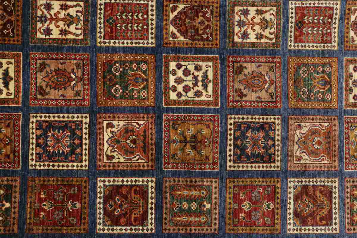 6x8 ft Hand Knotted Afghan Wool Bakhtiari Area Rug - Natural Vegetable Dye thumbnail 4