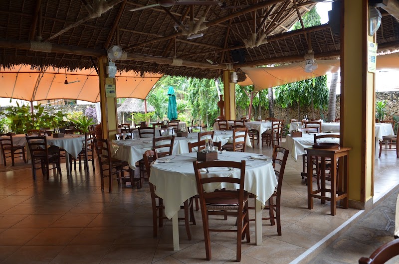 Roberto's Italian Restaurant cover 1