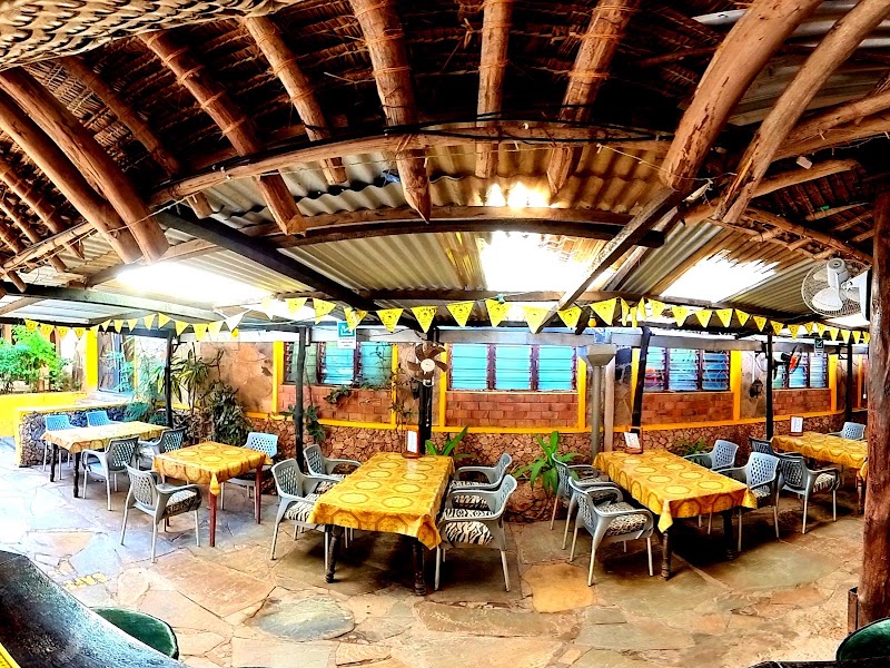 Safari Inn Bar & Restaurant cover 1