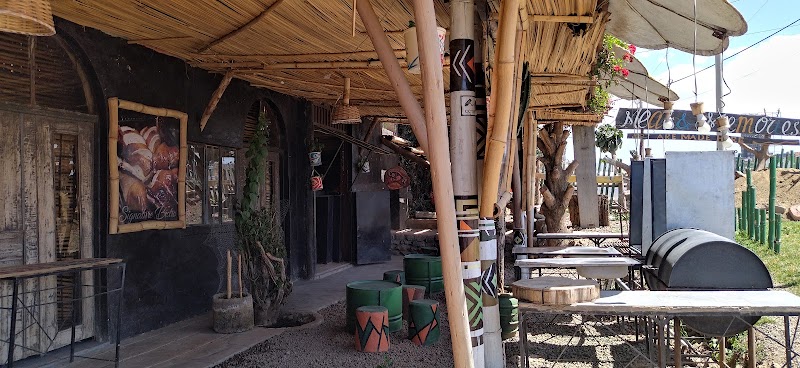 Signature Cottages & Bistro cover 1