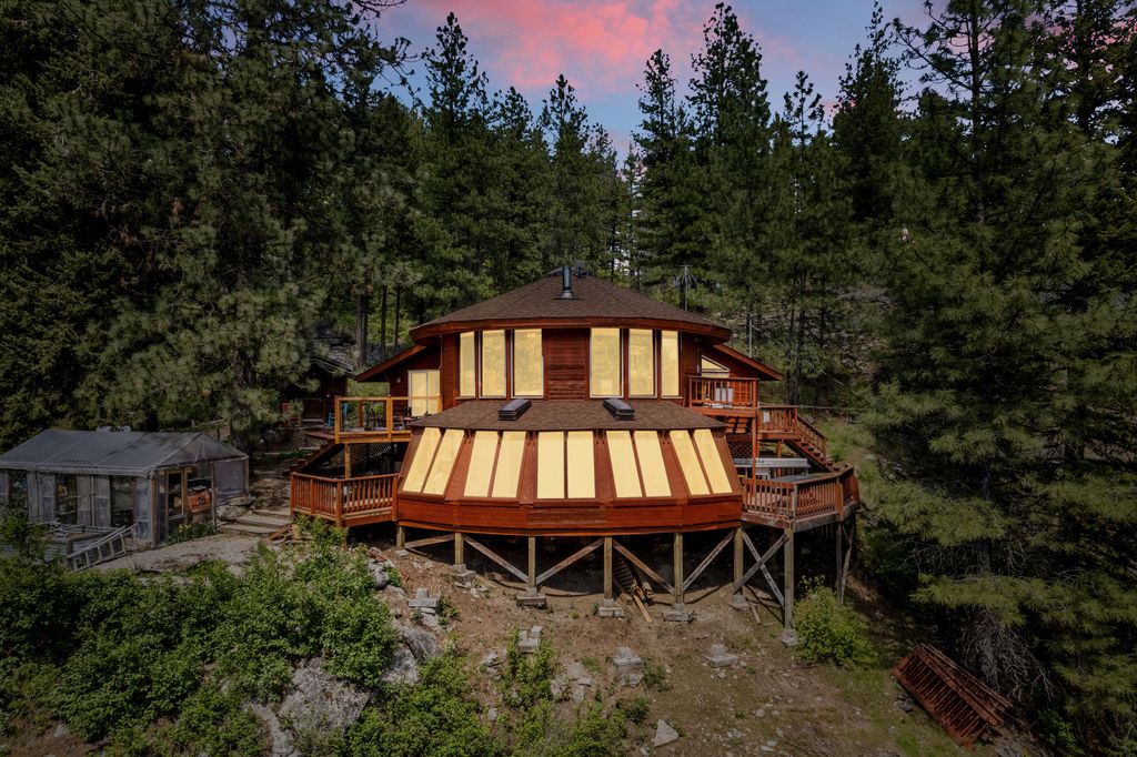 Nestled above Jewel Lake