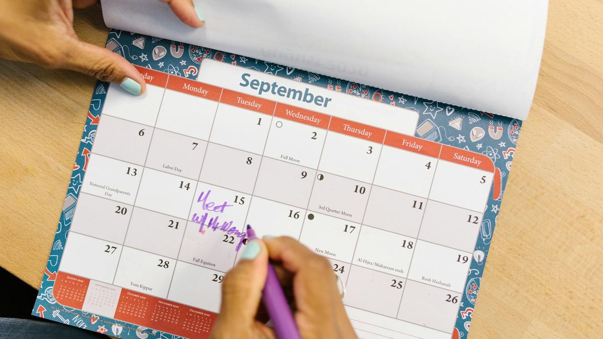 Calendar and timeline visualization representing seasonal keyword planning and content strategy scheduling