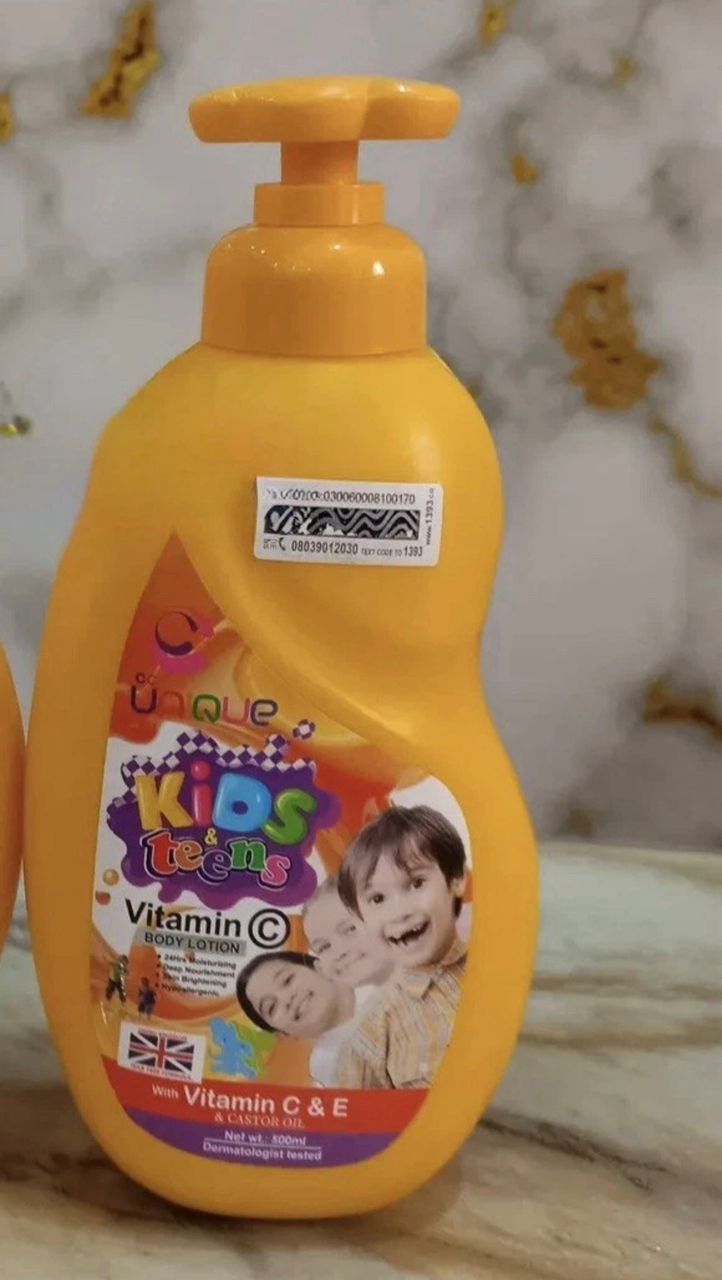 Unique Kids And Teens Vitamin C Brightening Shower Gel 1000ml-02