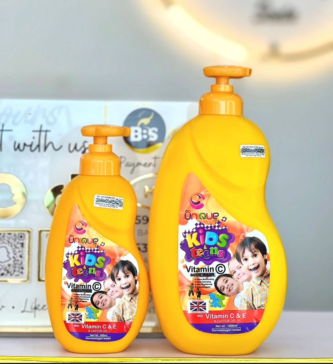 Unique Kids And Teens Vitamin C Brightening Lotion 500ml+ Shower Gel 1000ml - 2pcs set-01
