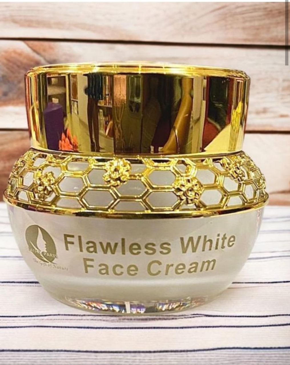 Flawless White Face Cream 30g With SPF 30 (7days Action)