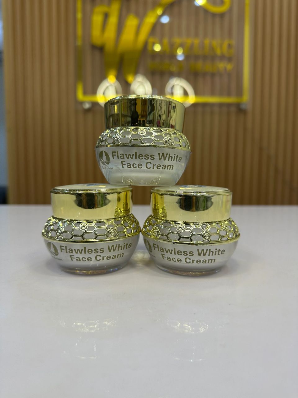 Flawless White Face Cream 30g With SPF 30 (7days Action)-04