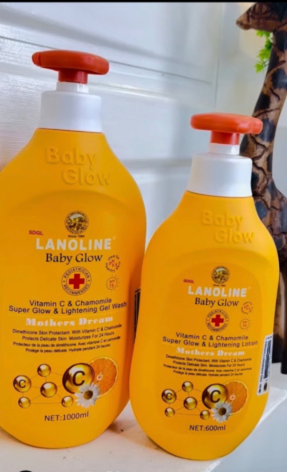 LAMOLINE Baby Glow Vitamin C & Chamomile Lightening Gel Wash + Lotion - 2pcs set