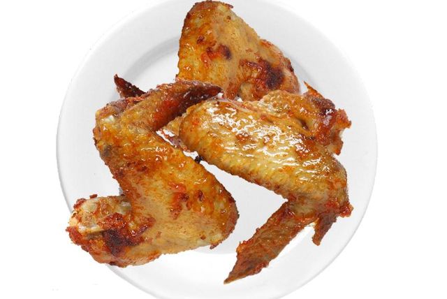 CHICKEN WINGS (3 pieces)