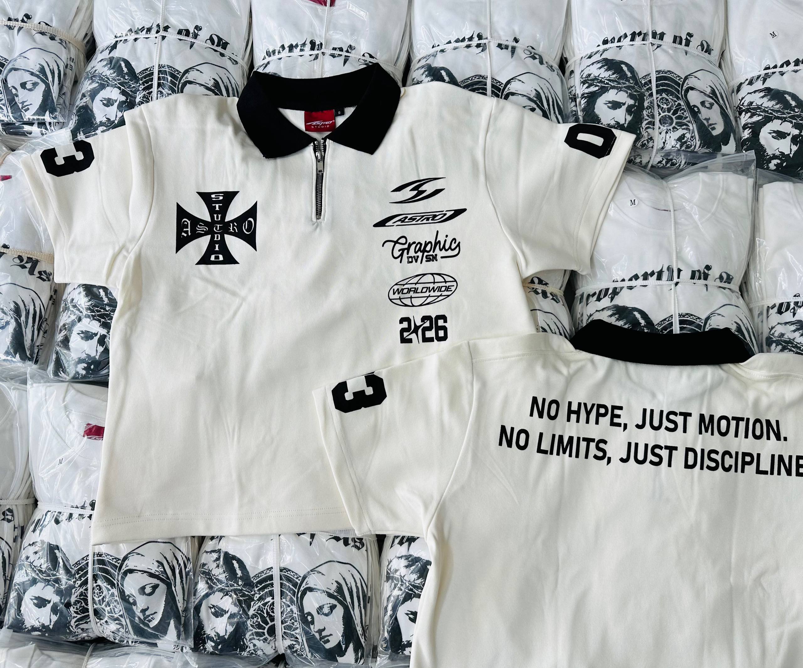 STREETWEAR thumbnail 2