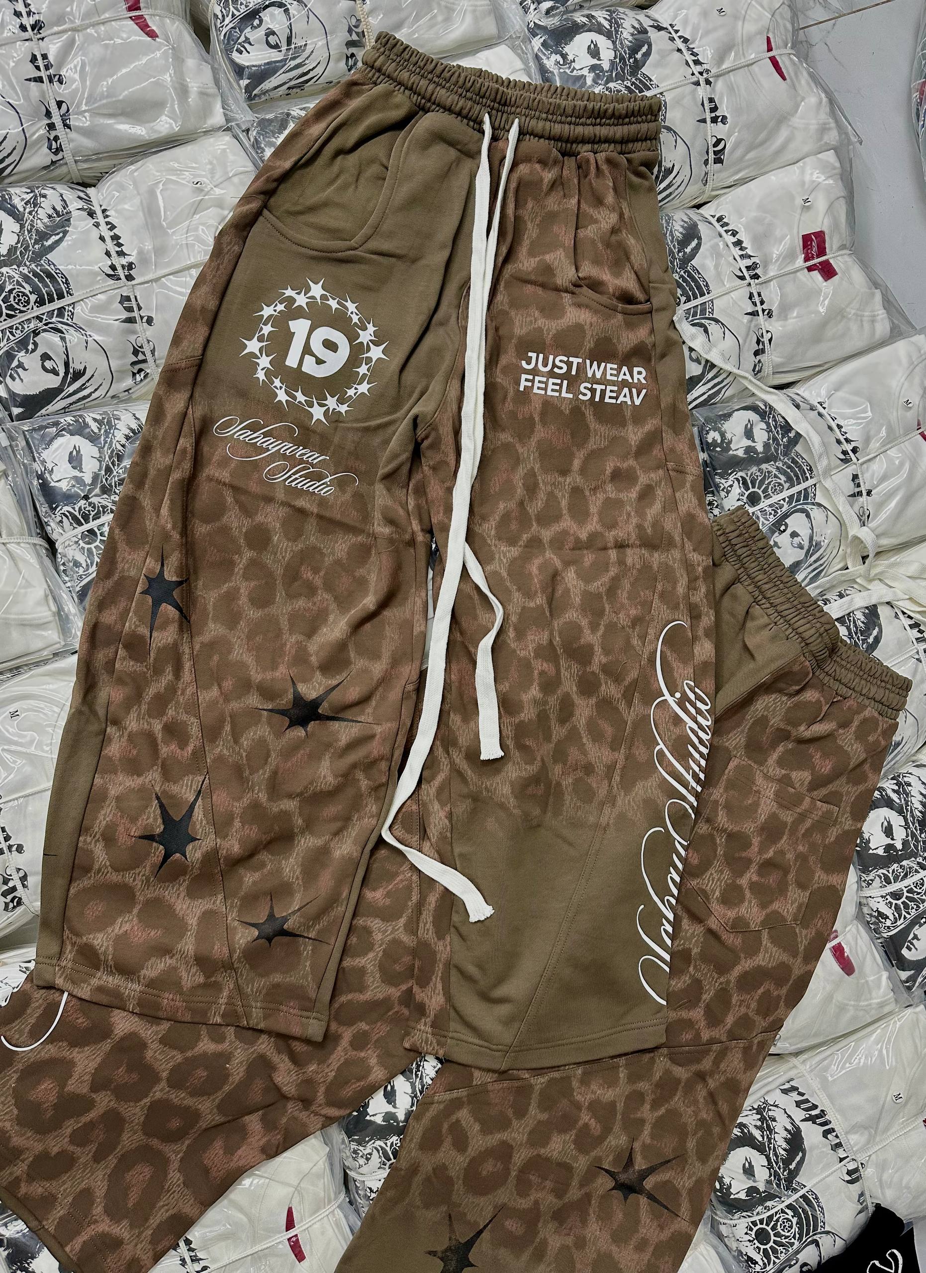 STREETWEAR