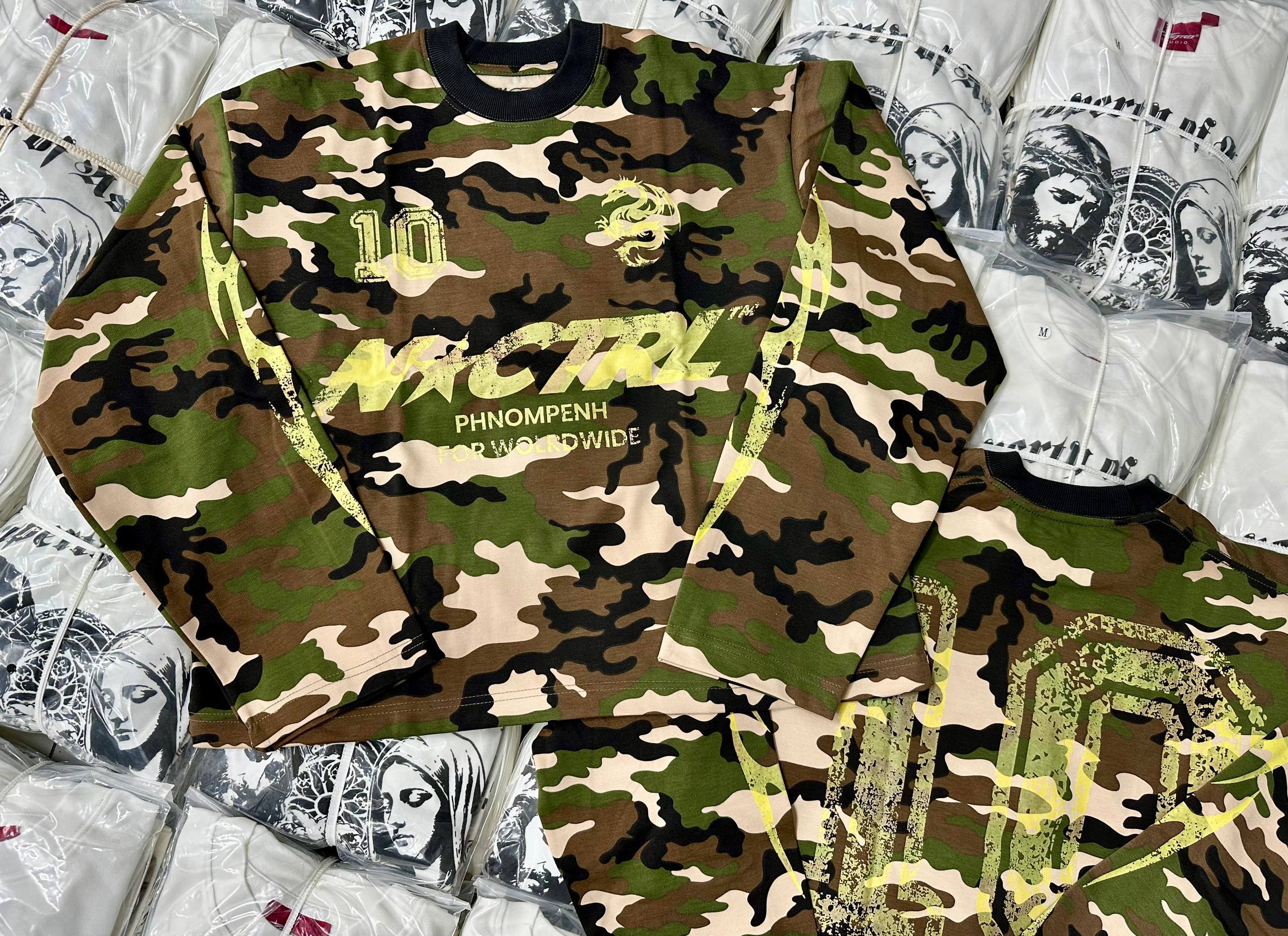 STREETWEAR thumbnail 2