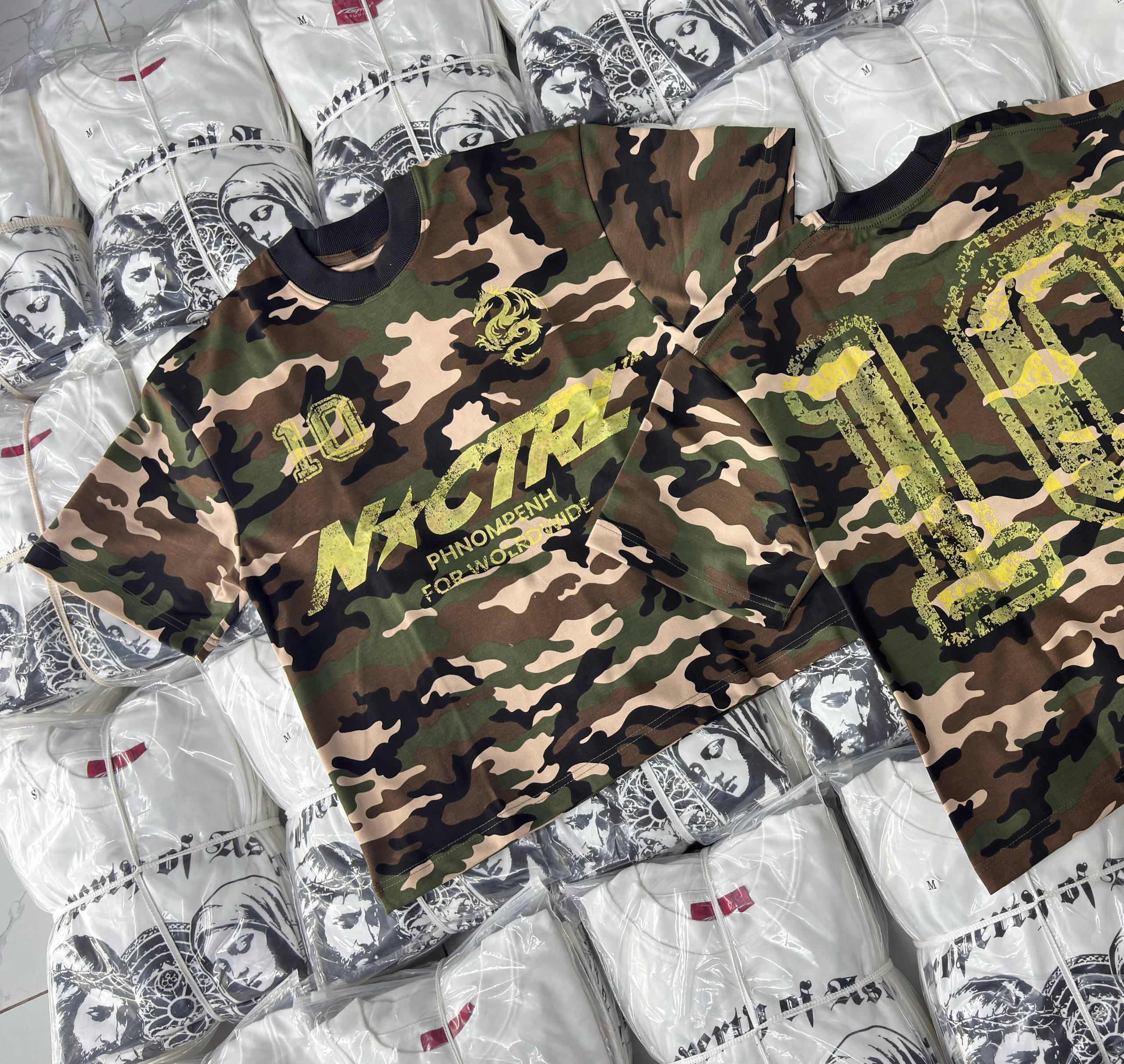 STREETWEAR thumbnail 2
