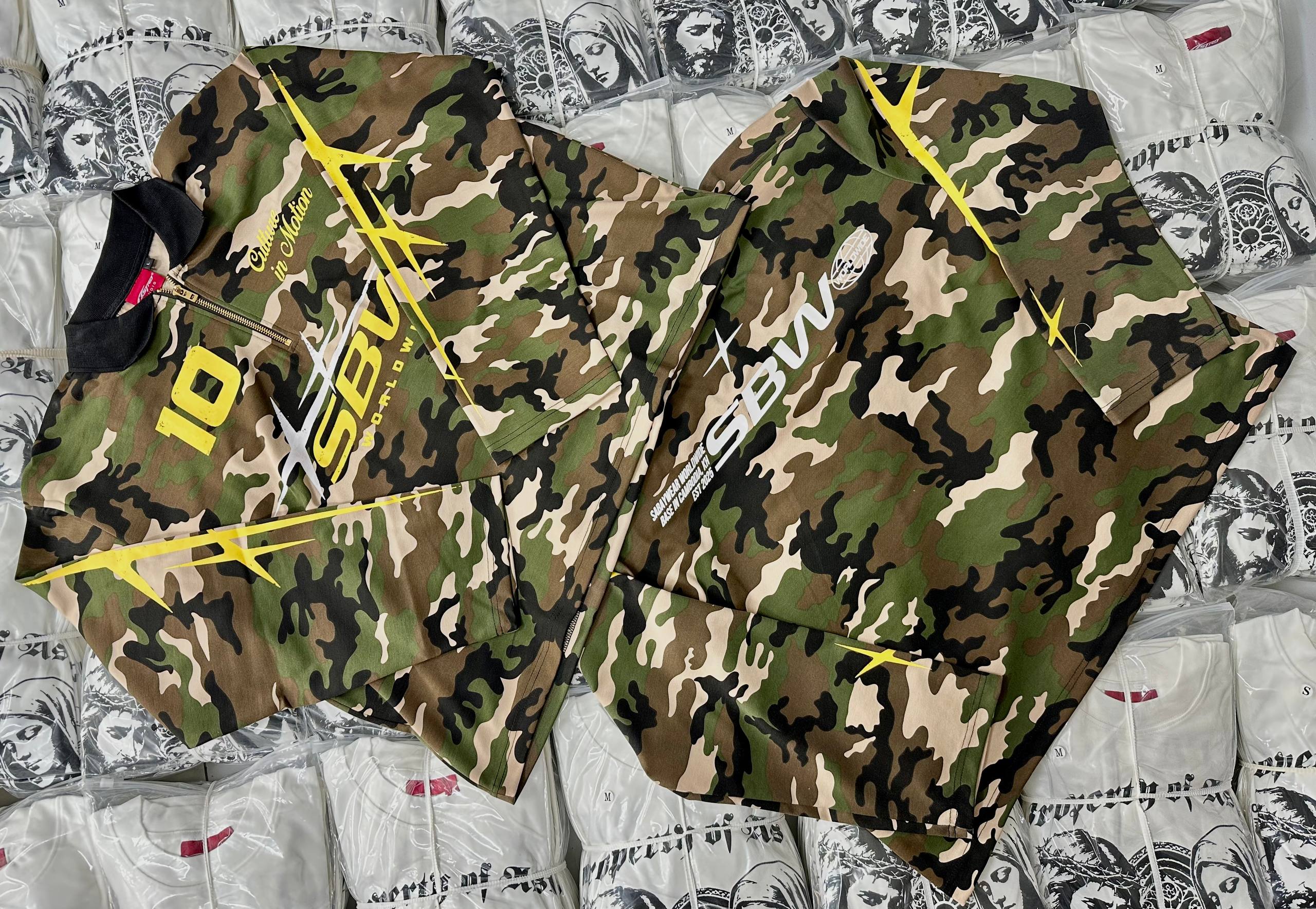 STREETWEAR thumbnail 2