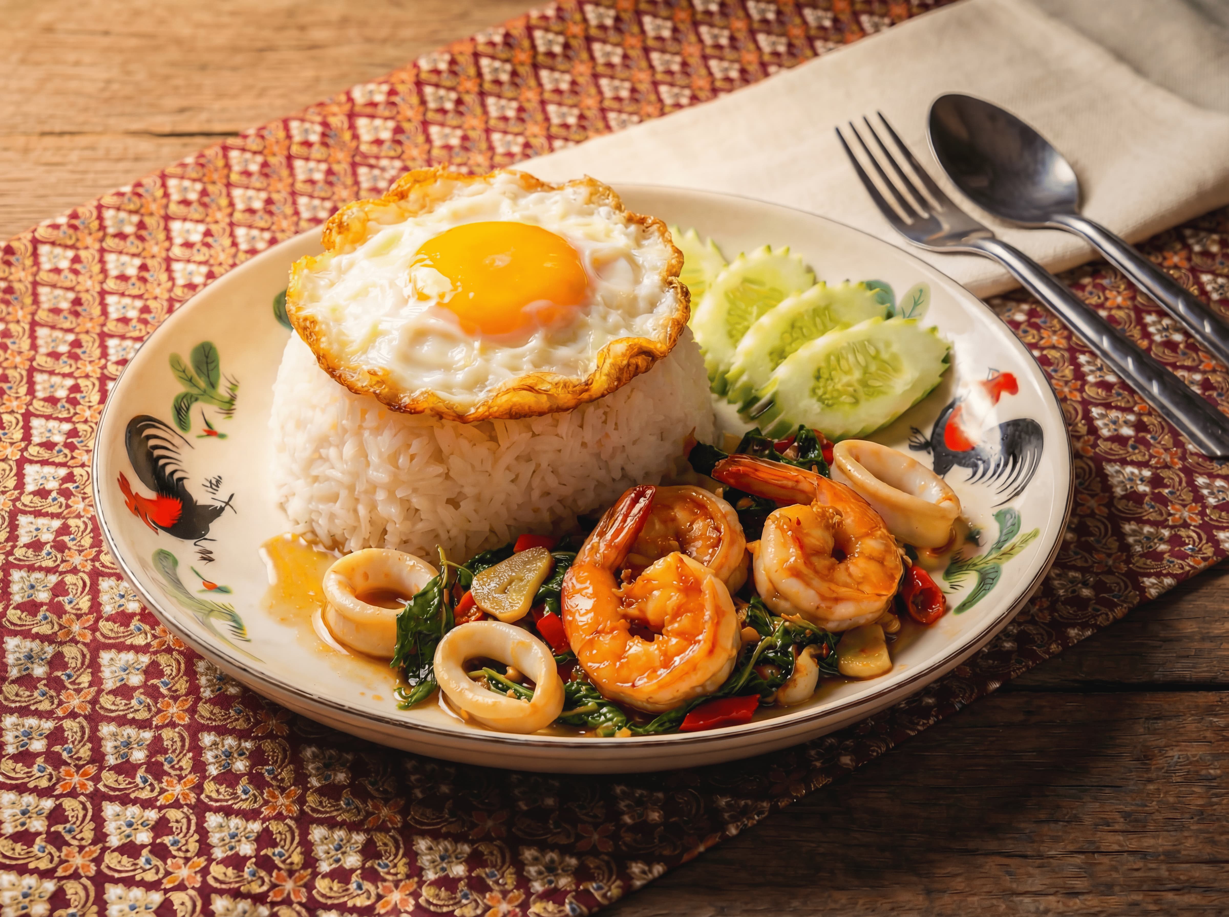 打拋海鮮飯