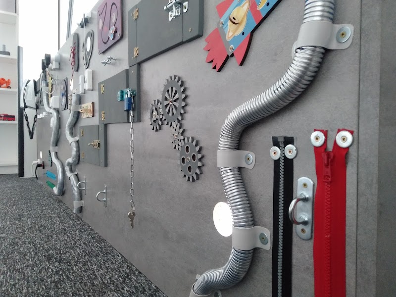 Kosmuz Pracownia Edukacyjna