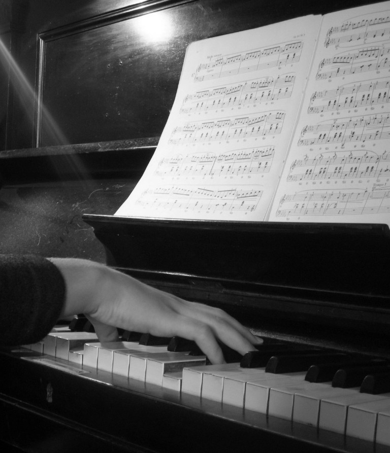 Krzysztof Krakowski STUDIO PIANO - Nauka gry na pianinie - zdjęcie 3
