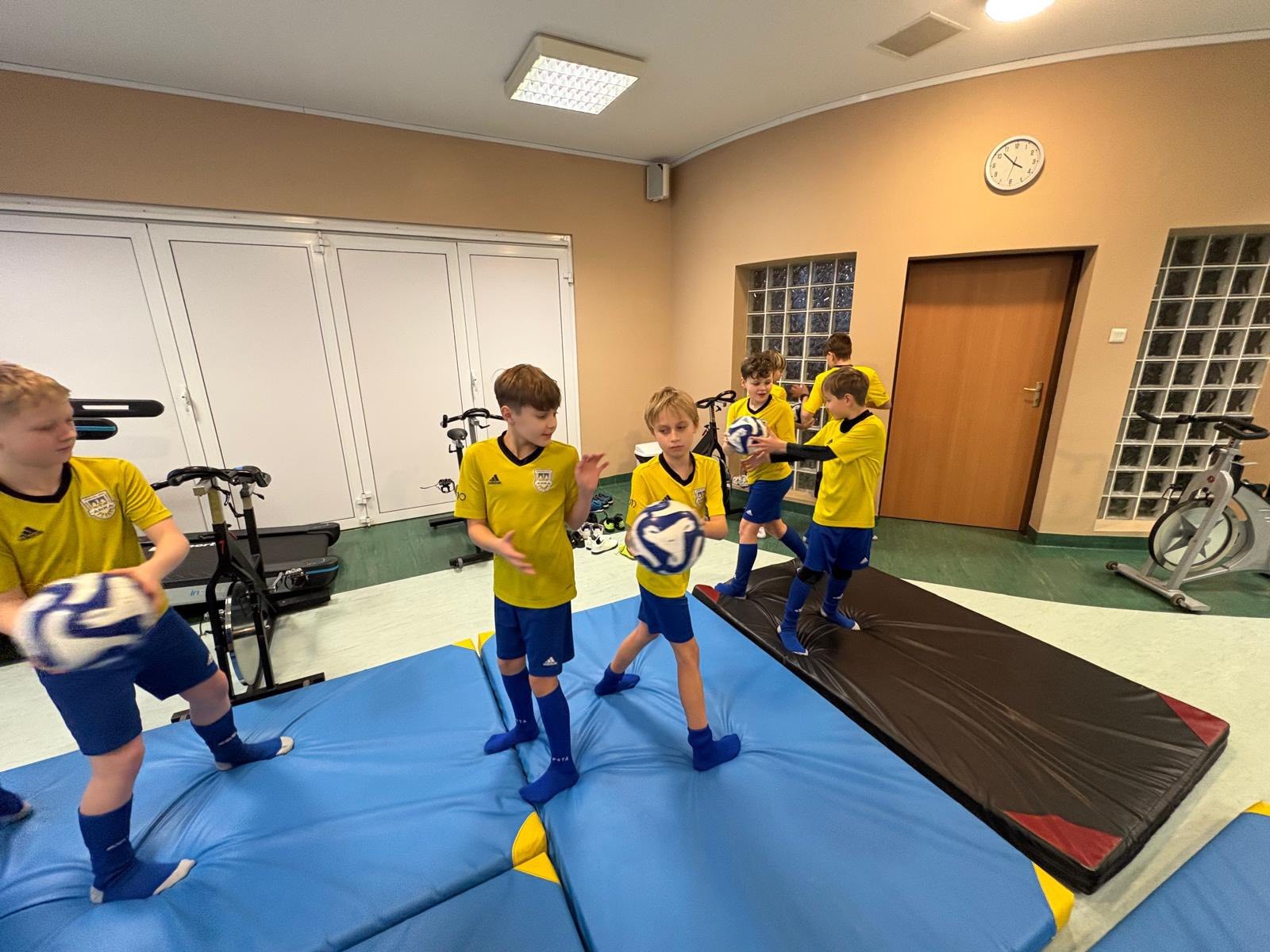 Szkółka Piłkarska SWSiEMP ARKA Gdynia - zdjęcie 4