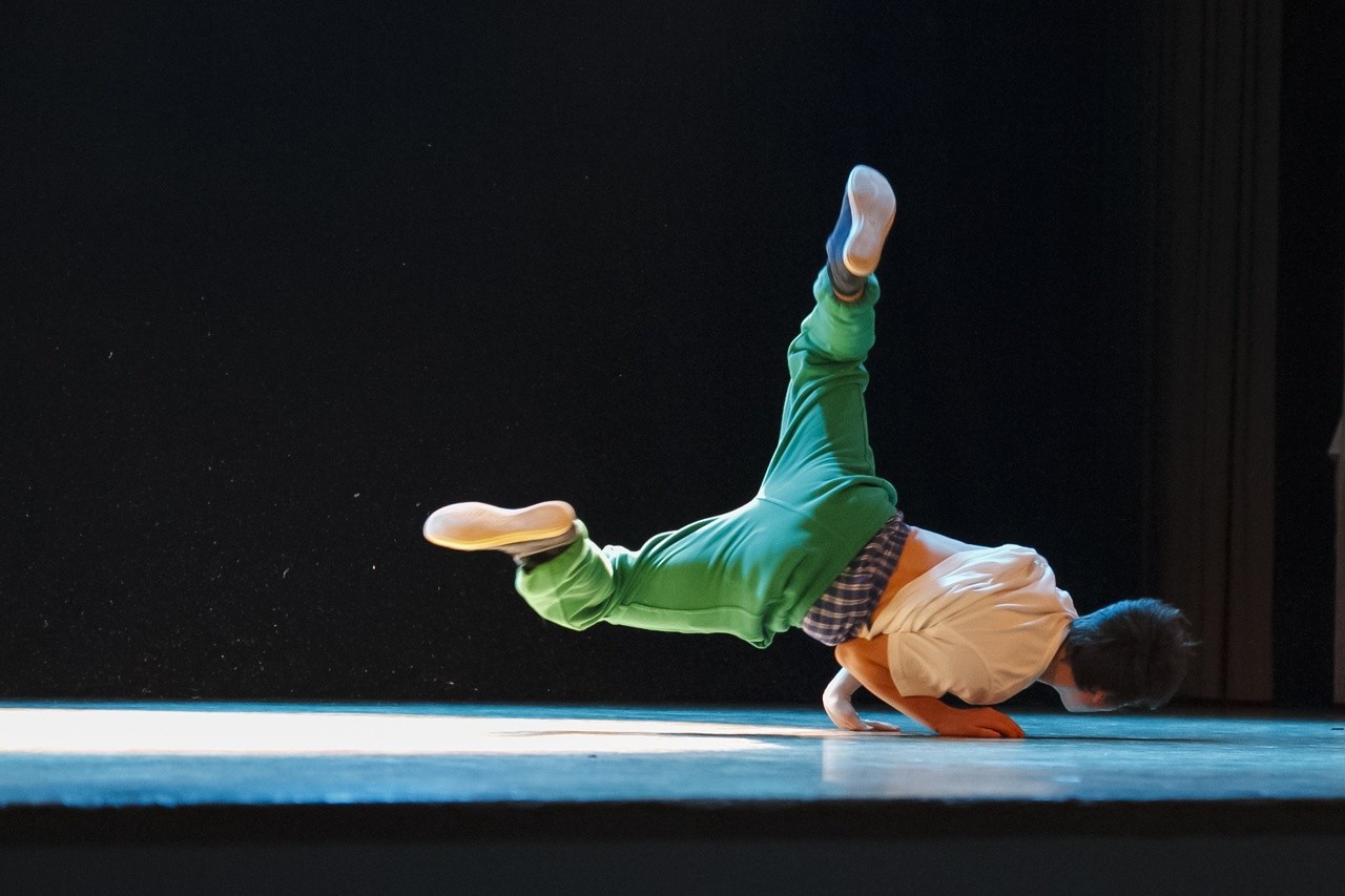 Pląs – Szkoła Tańca