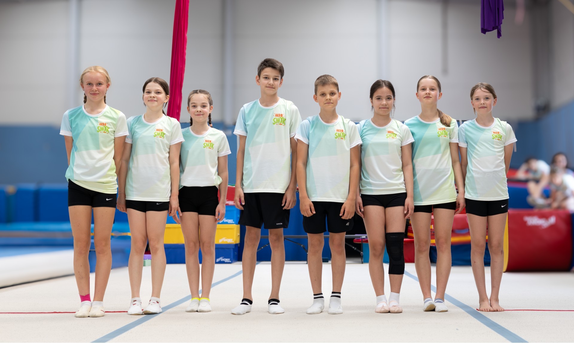 Akro-Smyk Akrobatyka, Gimnastyka sportowa