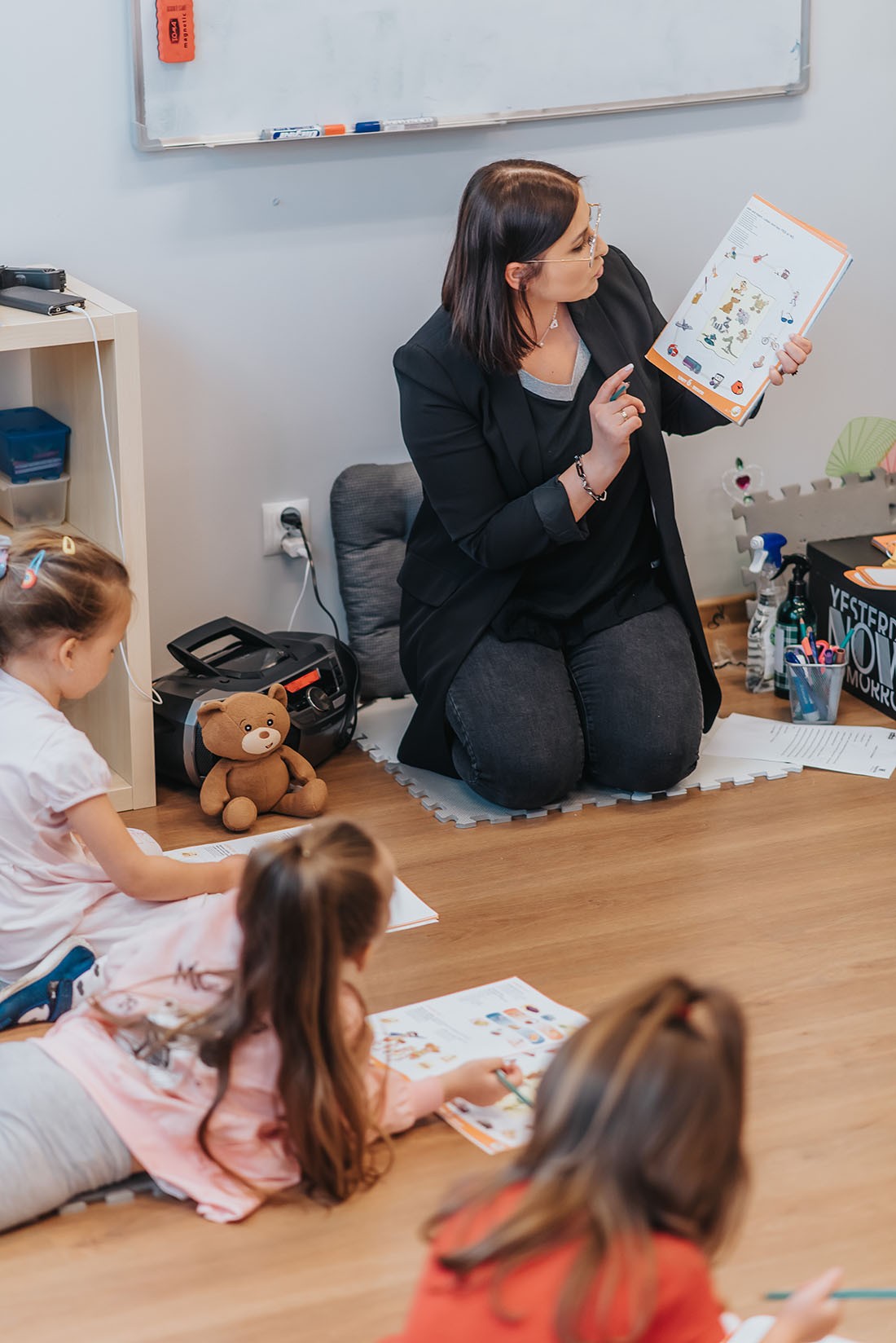 HAPPY HELLO - Szkoła Językowa