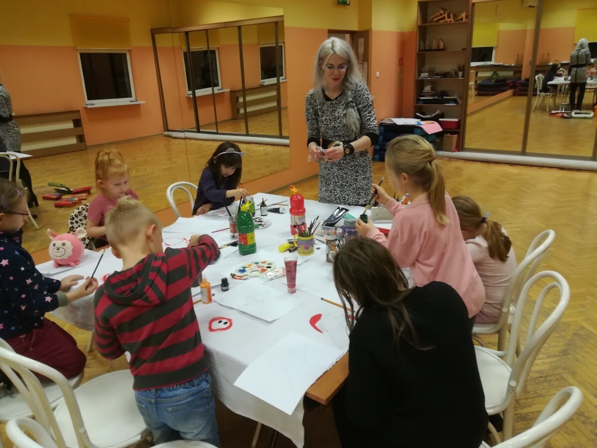 Pulsar. Osiedlowy Dom Kultury Rudzkiej Spółdzielni Mieszkaniowej - zdjęcie 3