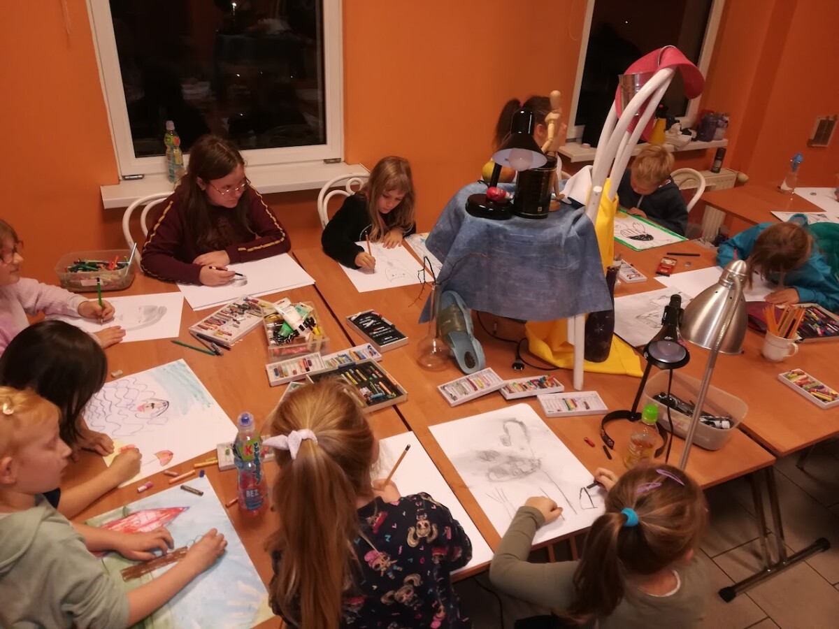 Pulsar. Osiedlowy Dom Kultury Rudzkiej Spółdzielni Mieszkaniowej - zdjęcie 4