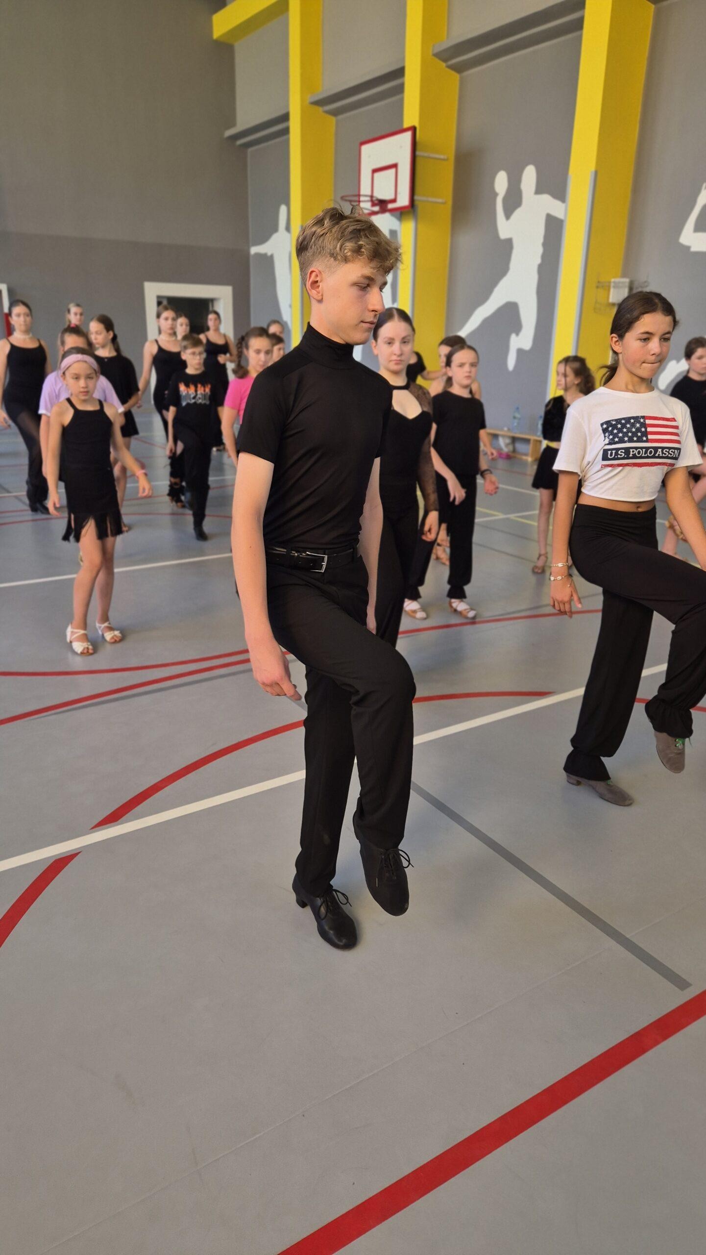 Szkoła Tańca Dance Don't Wait Zawiercie - zdjęcie 2
