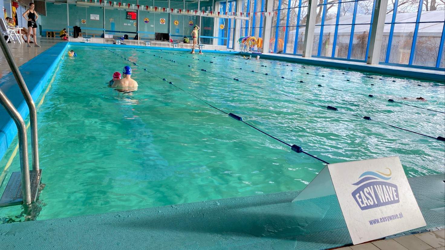 Szkoła Pływania EasyWave Warszawa - Obozy Sportowe Dla Dzieci - zdjęcie 4