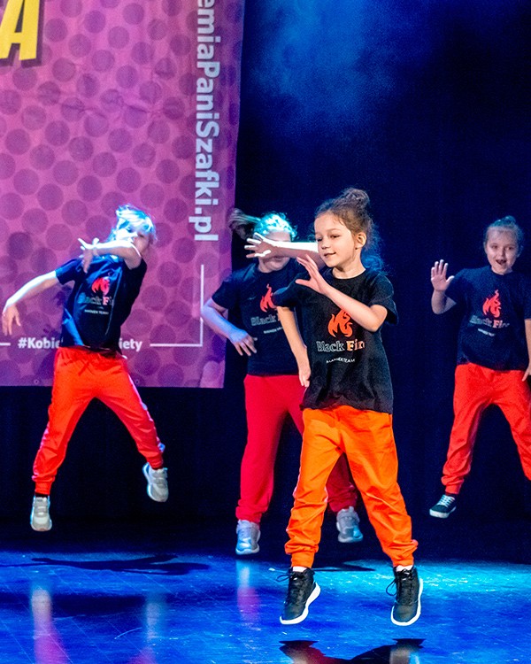 Akademia Pani Szafki