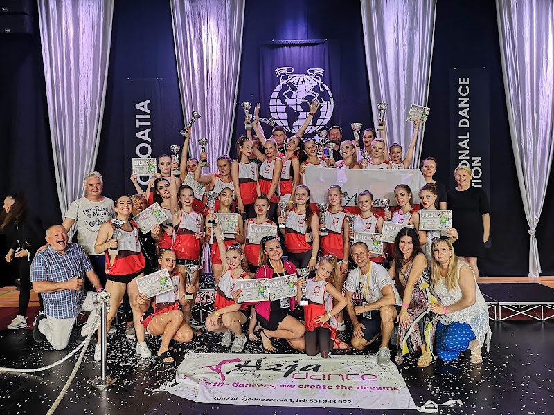 Studio Tańca i Akrobatyki Sportowej Azja Dance