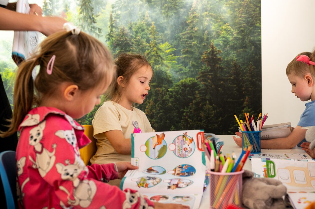 Szkoła Językowa INTERACT