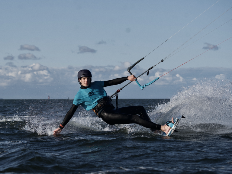Mega Surf • Szkoła windsurfingu i kitesurfingu