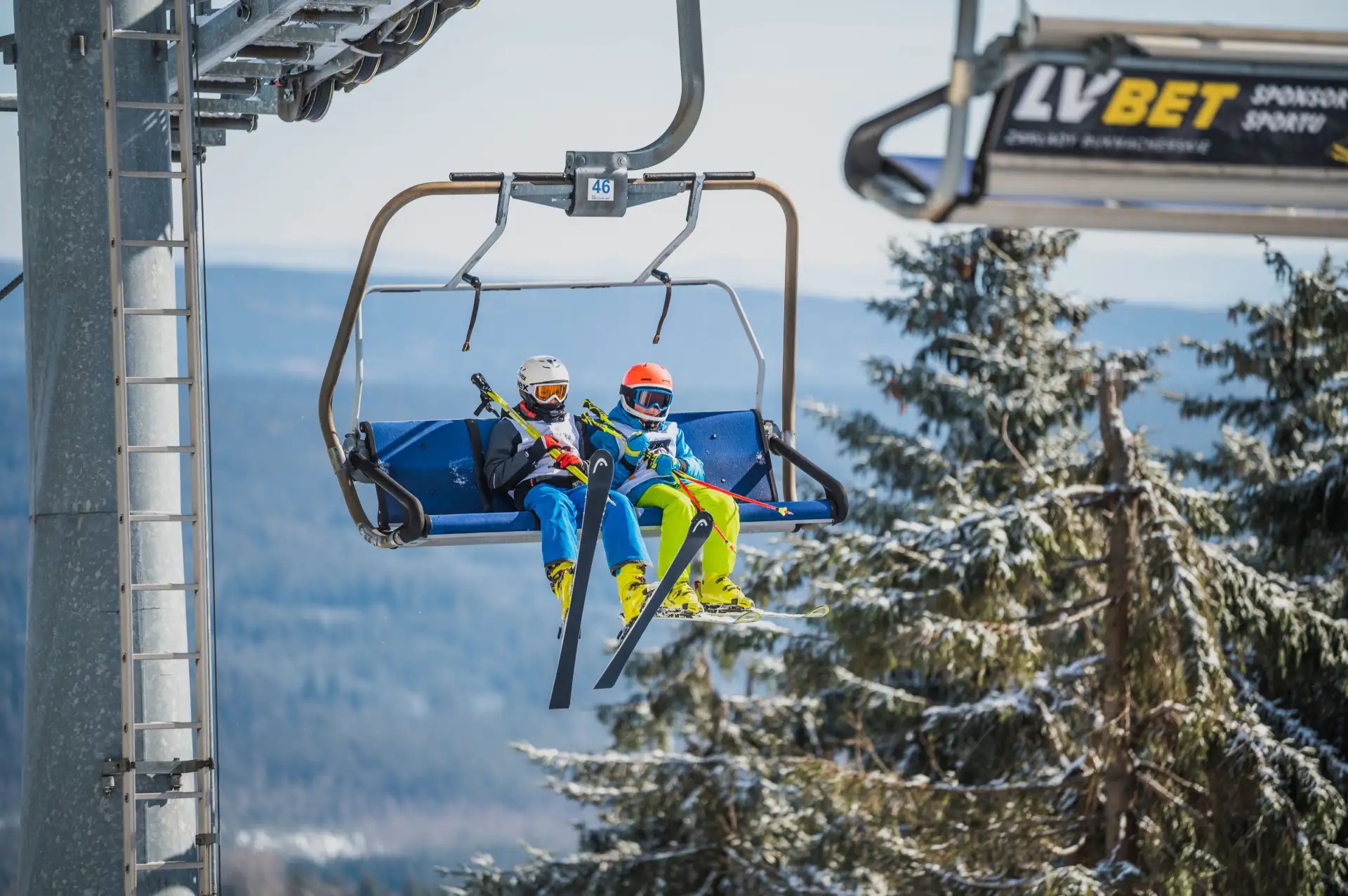 Szkoła i wypożyczalnia nart T&T