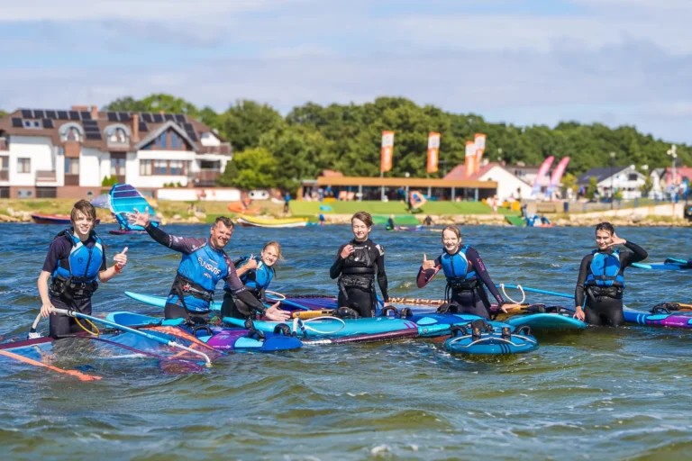 FUNSURF Szkoła Windsurfingu I Wingfoila I Kitesurfingu I Surfingu - zdjęcie 2