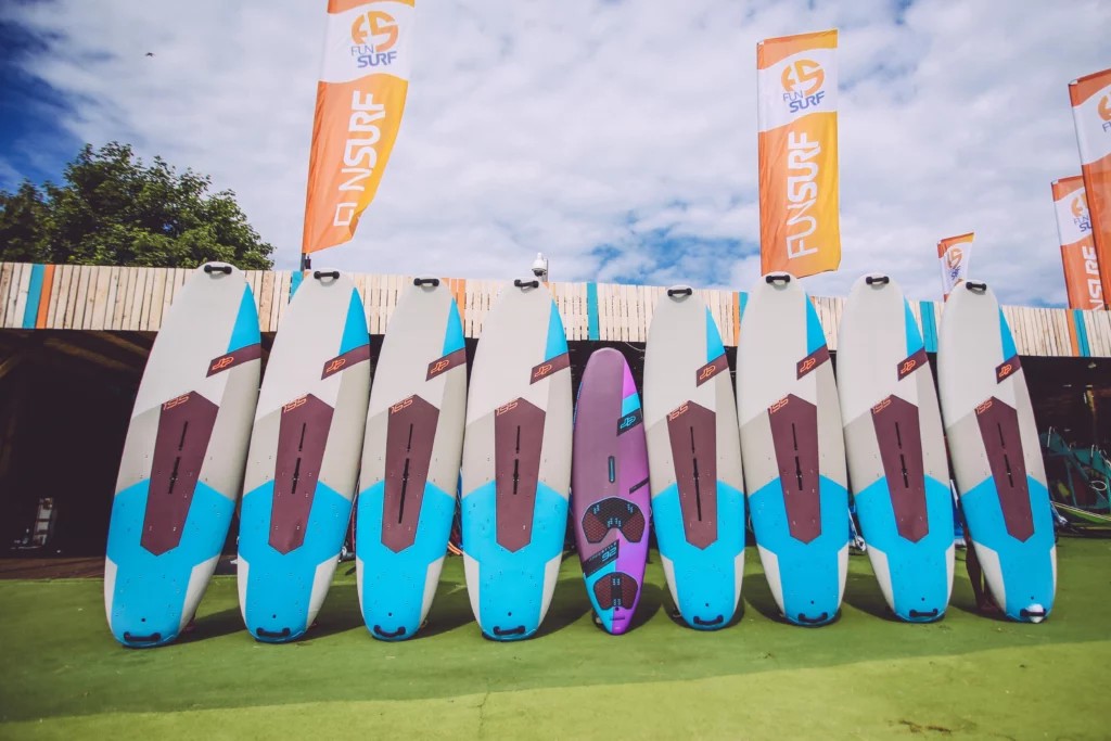 FUNSURF Szkoła Windsurfingu I Wingfoila I Kitesurfingu I Surfingu - zdjęcie 4
