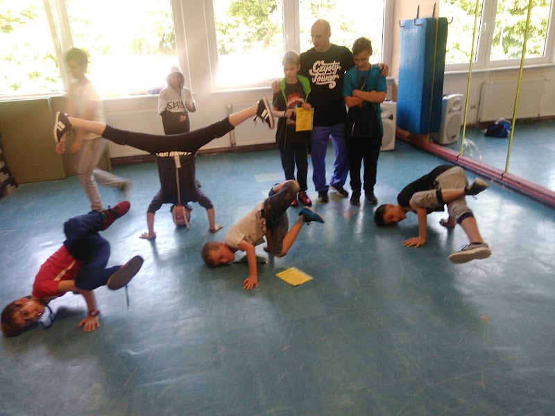 USB-Academy Skolwin breakdance fitness