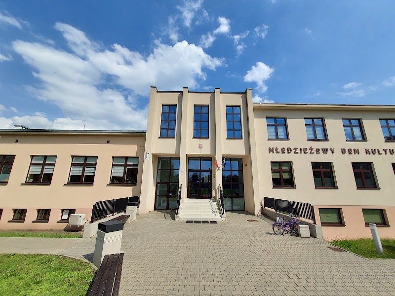 Młodzieżowy Dom Kultury „Dom Harcerza”