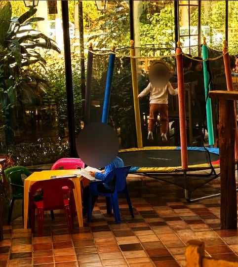 Área kids de Arte & Grão Cafés Especiais, Bar e Eventos.