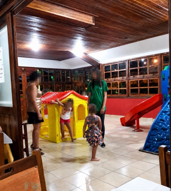 Área kids de Churrascaria Minuano
