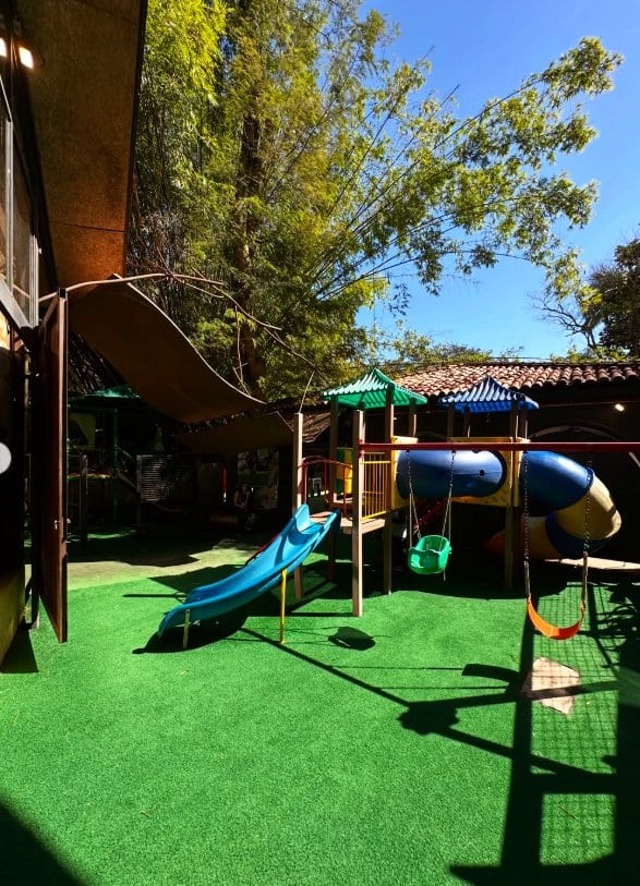Área kids de Canto da Mata Forneria
