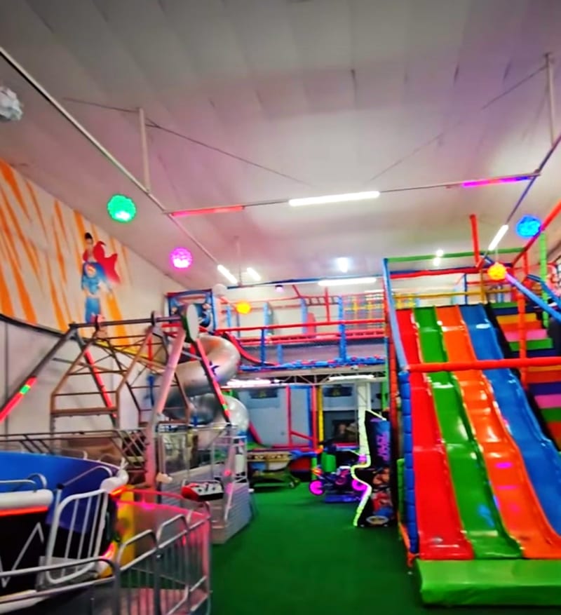 Área kids de Brinkando no Park Lanchonete Temática