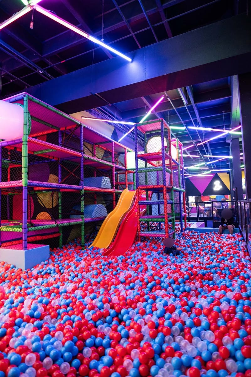 Área kids de XJump - Parque de trampolim - Passeio das Águas Shopping