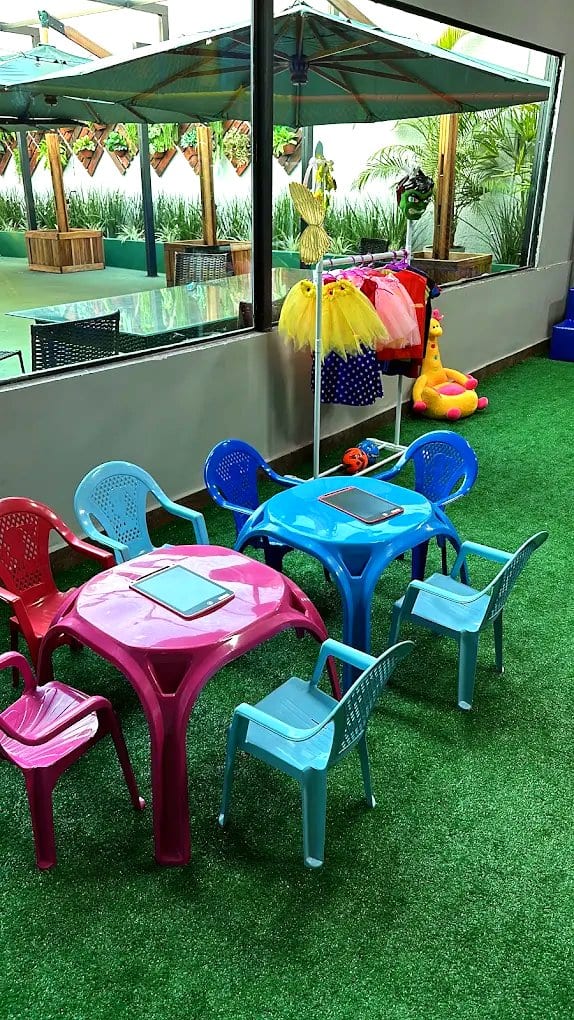 Área kids de Raízes Gastrobar