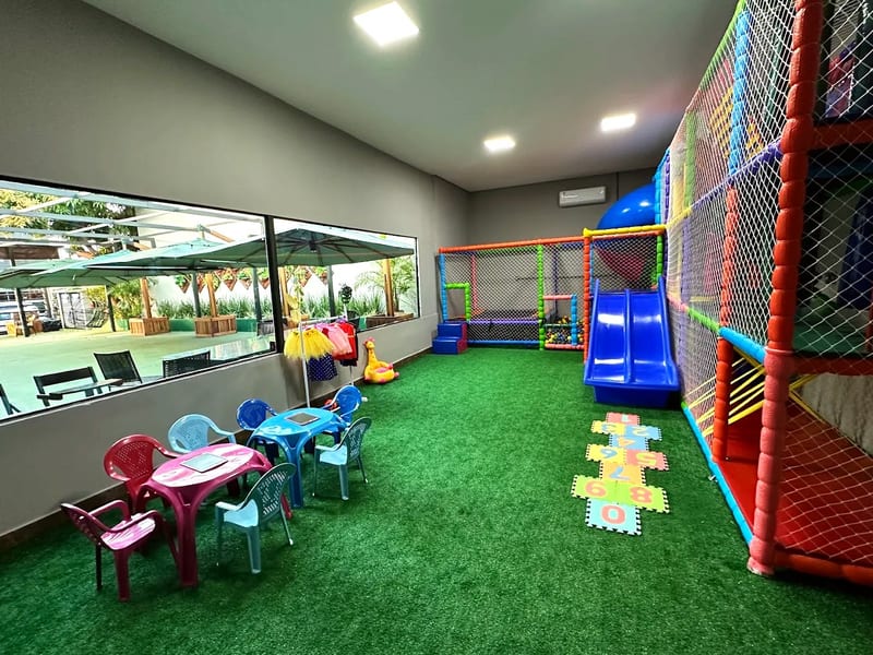 Área kids de Raízes Gastrobar