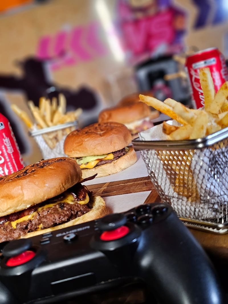 Foto 4 de VS Burger e Gelato | Hamburgueria Gamer | Hamburguer artesanal, sorvete e muita diversão