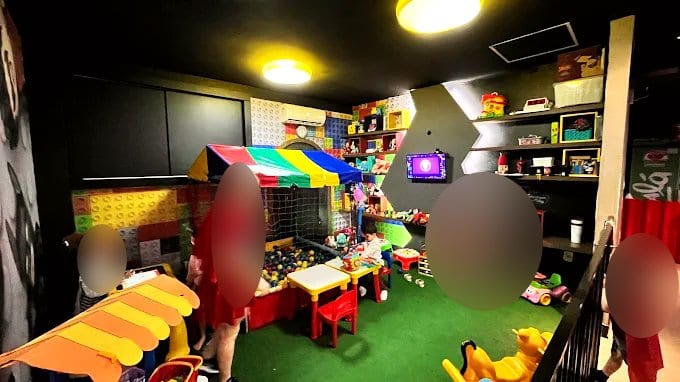 Área kids de Heróis da Pizza - Balneário Camboriú