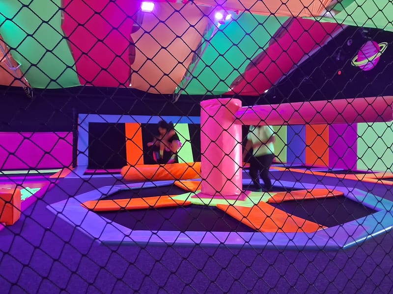 Foto 2 de Space Park Jump