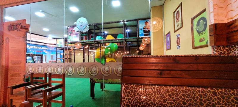 Área kids de Mundo Animal Lanchonete Temática Limeira Shopping