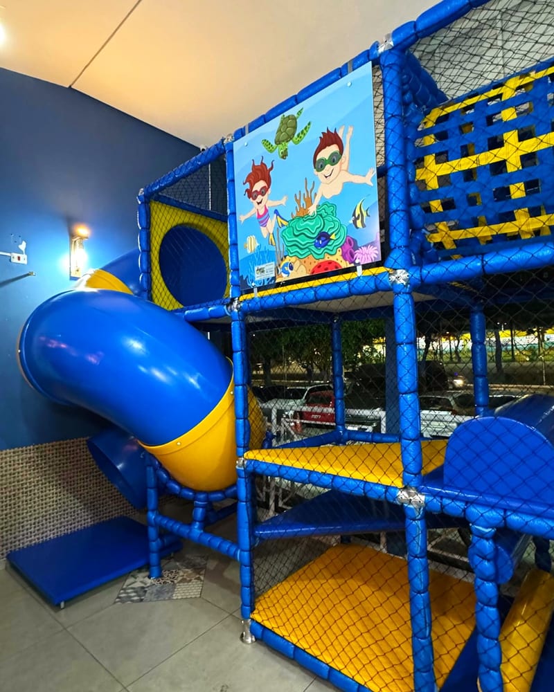 Área kids de Santo Mar Restaurante — Unidade Santana